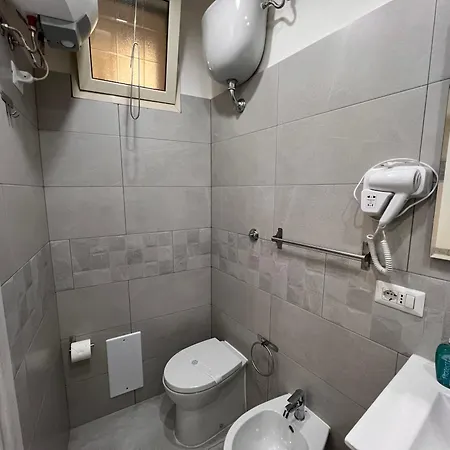 Appartement Number 8 Naples